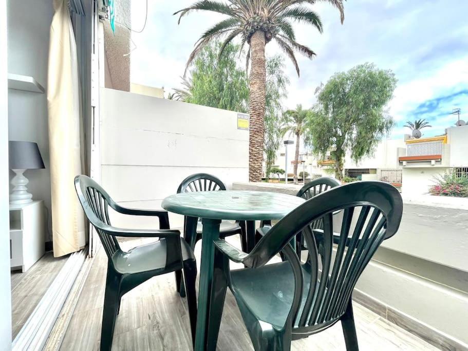 Apartamento Con Piscina Sur De Tenerife กอสตา เดล ซิเลนซิโอ ภายนอก รูปภาพ
