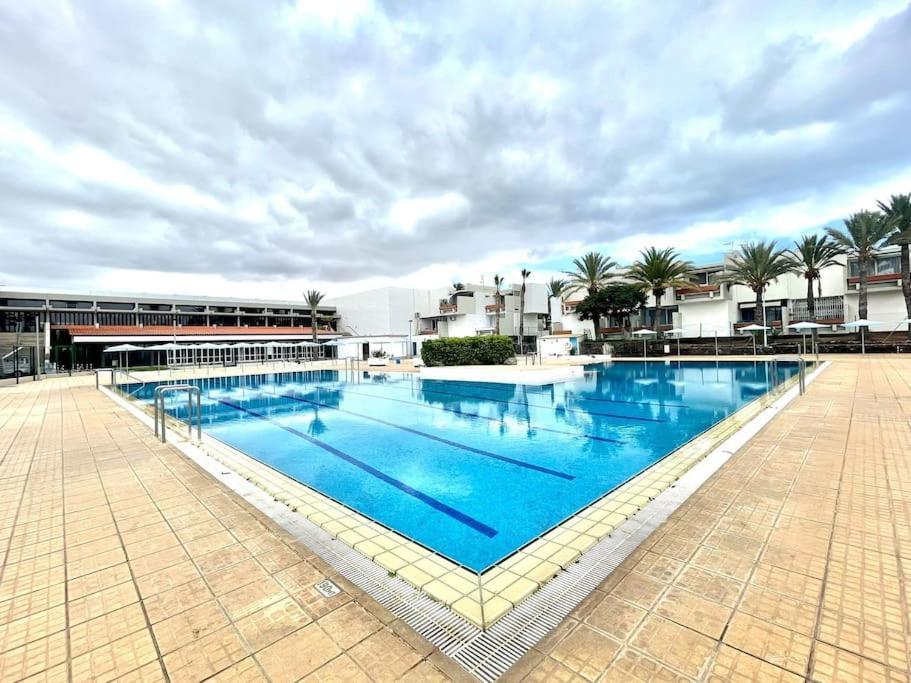 Apartamento Con Piscina Sur De Tenerife กอสตา เดล ซิเลนซิโอ ภายนอก รูปภาพ