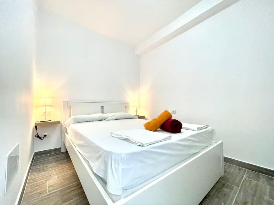 Apartamento Con Piscina Sur De Tenerife กอสตา เดล ซิเลนซิโอ ภายนอก รูปภาพ